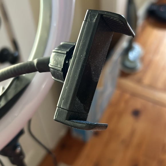 NFS PENDING TRADE Bower 8" Selfie Ring Light Studio NIB - Picture 4 of 10